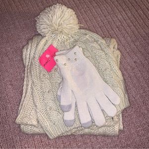NEW: Betsey Johnson Holiday Gift Set in Ivory